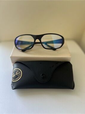 Ray-Ban Black Frame glasses with Black Case